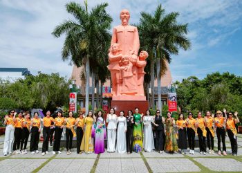 Hoa hậu Doanh nhân Siêu Quốc Gia 2025 khám phá và quảng bá di tích tỉnh Bình Thuận