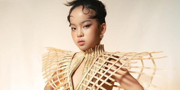 Đào Diễm Châu Commands the Runway as The Face of Trinh Châu’s “MỘC”